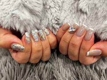 シルバール(silver'l+)の写真/ブライダルもお任せ!!華やかなネイルならnail salon silver'l＋♪プライベート空間で相談のしやすさも◎