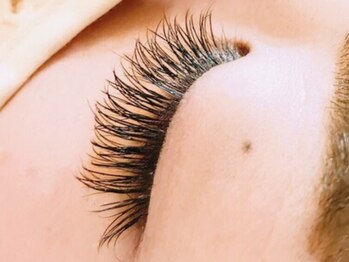 シュエット(chouette)の写真/ボリュームを出すだけでなく最新垢抜け目元へ♪《まつげパーマ＋マツエクで自然に見える最強パッチリEYE*》