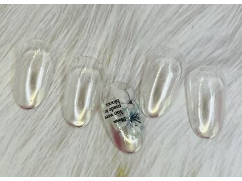 アトリエゼロ(Atelier Zero.)/違った雰囲気でミラーネイル