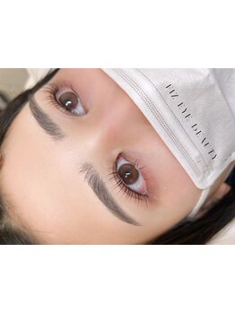 ナチュラル上品な目元にしたい