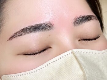 メゾンドシャルム(maison de charme)/アイブロウワックス＋パーマ