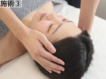 ラプリ 梅田店(Raplit)/施術3 お顔の上半分を矯正します