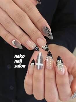 ネコ(Neko)/フレンチ 十字架 個性派