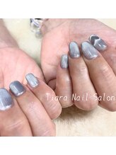 ティアラ(Tiara)/マグネットネイル