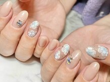 アイボリー(ivory)/花柄ネイル
