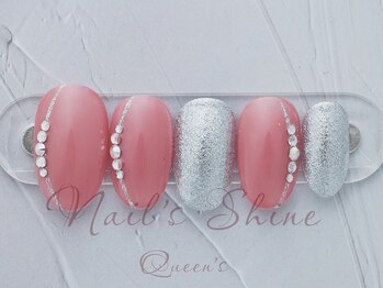 ネイルズシャインクイーンズ(nail's Shine Queen's)/上品トレンドアート