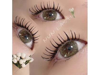 ヌン(NUN.)の写真