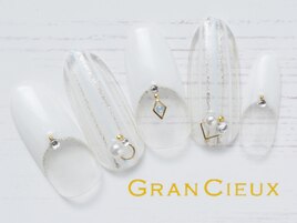 白バルーンフレンチ／7500円