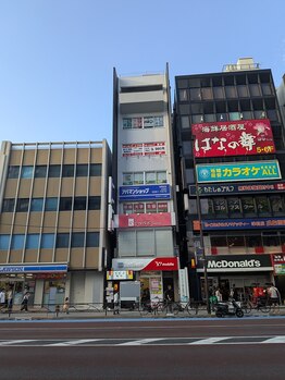 miisha【ミイシャ】 はなれ/真ん中の細長いビルです！