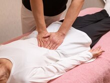 心と体のあらゆる問題は「お腹」に通ずる。腸もみ整体で改善◎