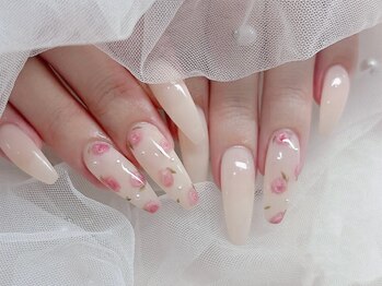 ビジューネイル(bijou nail)/