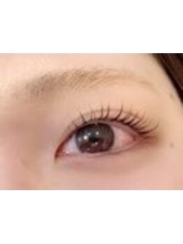 ナチュラル上品な目元にしたい