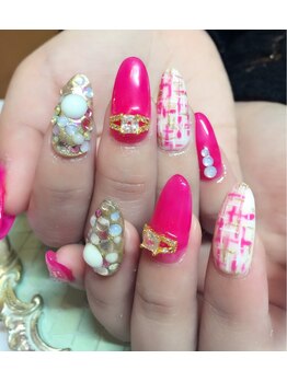 ネルフィーズ(NAILFY's)/ピンクで可愛らしく