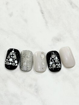 プチネイル安气子 日比谷シャンテ店/