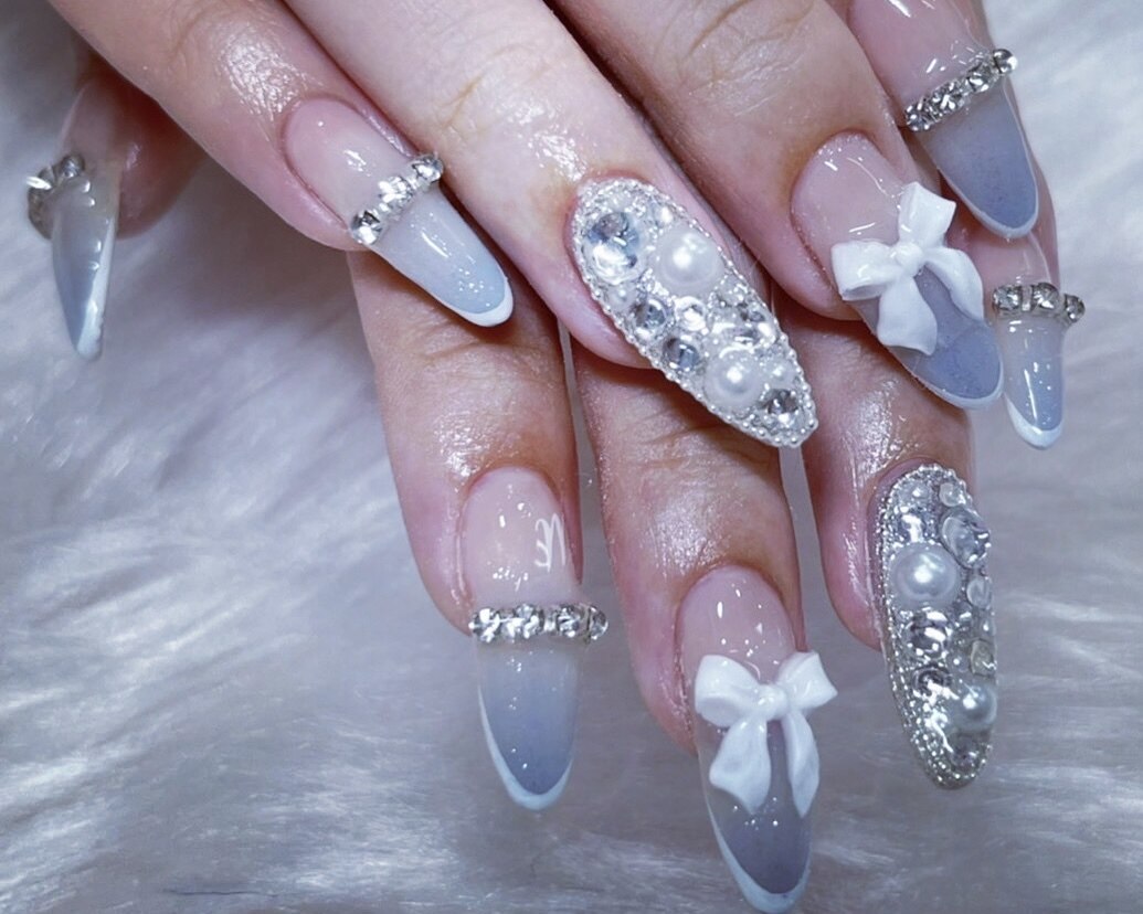 2025年秋トレンド】リボンのネイルデザイン集｜人気順｜14ページ目｜