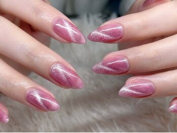 フィオネ(Fione)の写真/シンプルだからこそ際立つ技術！デザイン自由度の高いニュアンスネイルで周りと被らない貴方だけのネイルを