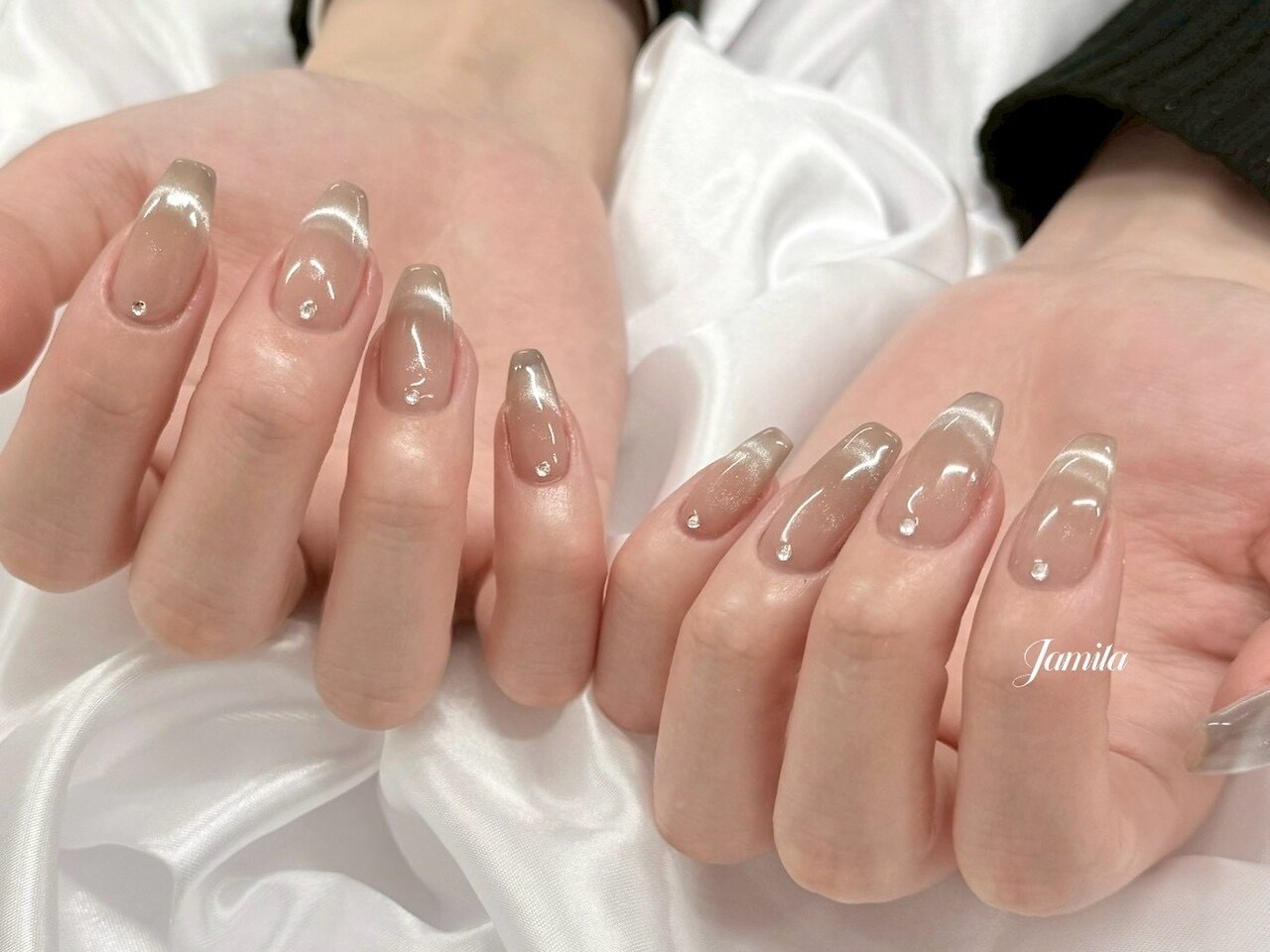 2026年冬トレンド】ガーリー ダブルフレンチのネイルデザイン集｜人気