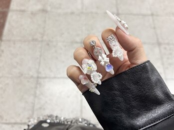 エム ネイル 本店(M Nail)の写真/【持ち込みデザイン/長さだしOK◎】1500種類以上のパーツの品揃え★他店では出来なかったアートも◎