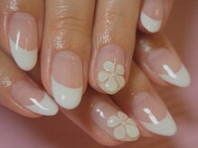 アールローズ(R-rose)/白フレンチネイル￥8640