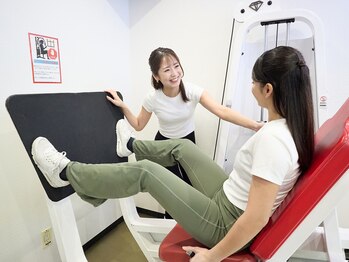 24ダイヤモンドジム(24 DIAMOND GYM)の写真/【女性専用ジム★パーソナルトレーニング¥3300】ただ細いだけじゃない!引き締まった美脚を叶える♪