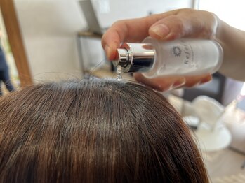 リフェロ 豊橋店(Refero)/幹細胞培養上清頭皮美容液の塗布
