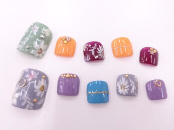 ネイルサロンクイール 宇都宮店(NAIL SALON QUILL)/ワンカラー+草花アート