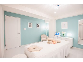 美人バスト 山梨店の写真/2025年10月29日オープン！バスト専門サロン◎店内はティファニーブルーを基調とした大人かわいい雰囲気♪