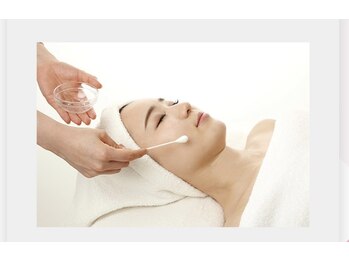 アヌヘア(Anuhea)/肌改善！ピーリングフェイシャル