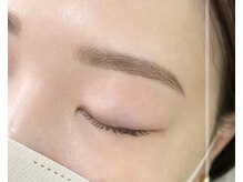 ミリミリ バイ エス(MiliMili by S)/自眉を活かしたデザインが得意