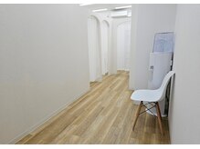 艶肌サロン 堀西【毛穴/ピーリング/フェイシャル/LDM】【12月3日 NEW OPEN(予定)】の雰囲気(【新清洲駅からすぐ&駐車場完備の路面店】韓国ライクな空間)
