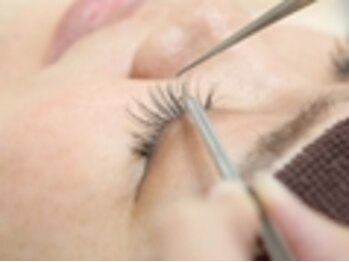 グラシア 碧南店(GRACIA)/1本ずつ丁寧に装着