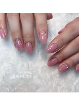 リッシュ トロワ(RICHE trois)/パラカラー使用！ちゅるんネイル