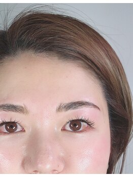 アルセア(ALTHAEA)/プランプブロウリフト