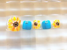 ネイルサロン あかねいろ/夏　ひまわり　手描きアート