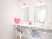 リボン 河原町店(Ribbon)/オシャレなメイク台