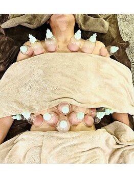 ラクア/カッピング&ボディケア120分