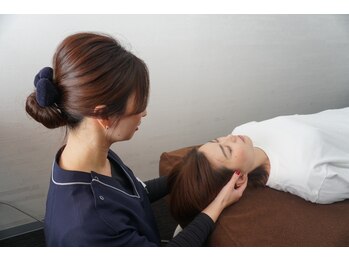 ラクア整体院(LaCua整体院)/首肩の施術