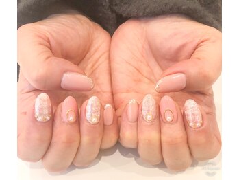 アールエム(Rm)/チェック柄ネイル