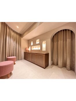 仕事帰り・早朝OKのサロン