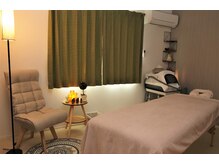 小春日和の雰囲気（落ち着いた店内は男性のお客様からも馴染みやすいとご好評です♪）