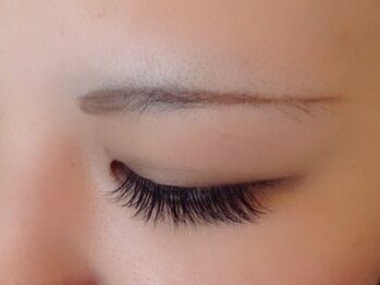 アイブランディング(eye BRANDing)の写真/【お悩み解決!フラットラッシュ両目100本まで 90分 ¥7700】新規・再来OK◎