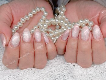 人気トレンドフレンチネイル