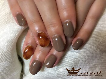 秋の定番べっ甲ネイル1