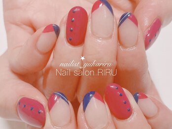 リル(RIRU)/変形フレンチネイル