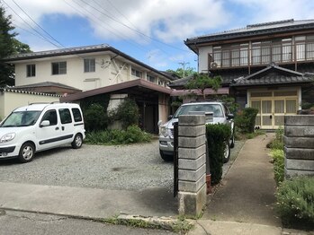 宙の風整体なかざわ/駐車場