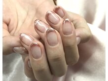 ケーエヌ(KN)/細めラメフレンチ