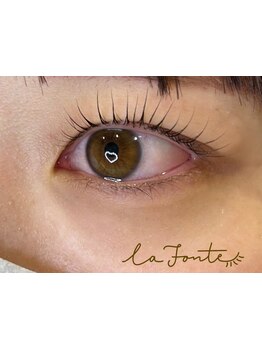 ナチュラル上品な目元にしたい