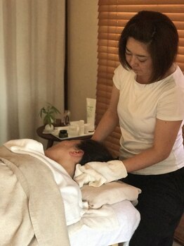 ネフェルティティ 緑地公園店(Nefertity)/◆フェイシャル