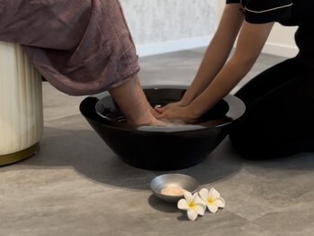 ハク(HAKU.)/フットバスで足先の冷えまでケア