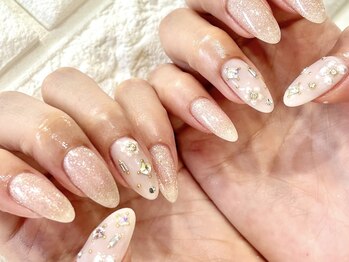 エルネイル 名古屋店(Ellenail)の写真/ずっと付け替えオフ無料★トレンドデザインがアート/長持ちコート込！大人可愛い上品系～華やかARTまでOK！